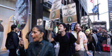 Starbucks to Pay $39 Million in Landmark N.Y.C. Labor Law Settlement