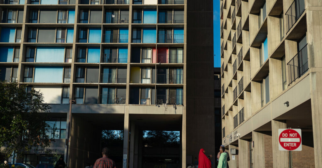 New ICE Operation Is Said to Target Somali Migrants in Twin Cities