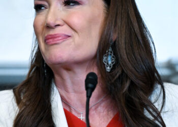 Agriculture Dept. Threatens to Withhold Food Stamps From Democratic States