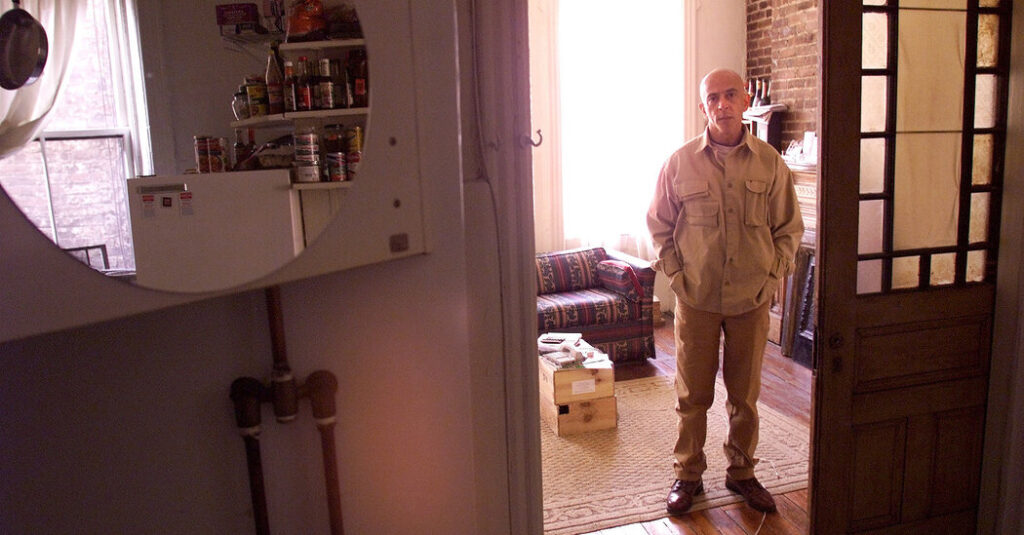 A Sidewalk Encounter Between 2 Longtime Neighbors Ends in a Death