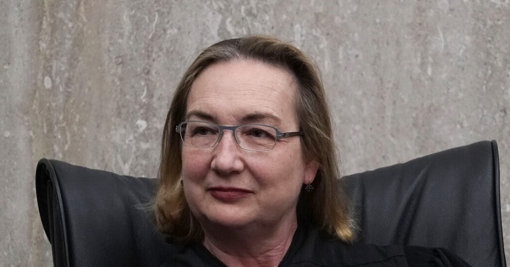 Federal Judge Bars Some Warrantless Immigration Arrests in D.C.