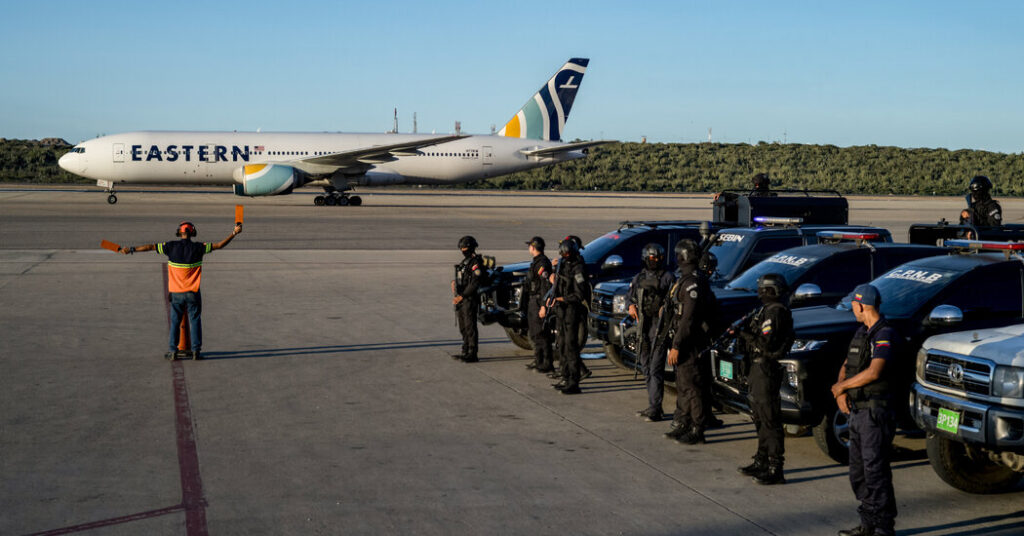 Repatriation Flights With Hundreds of Migrants Arrive in Venezuela