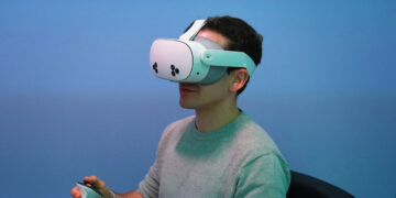 Meta Weighs Cuts to Its Metaverse Unit