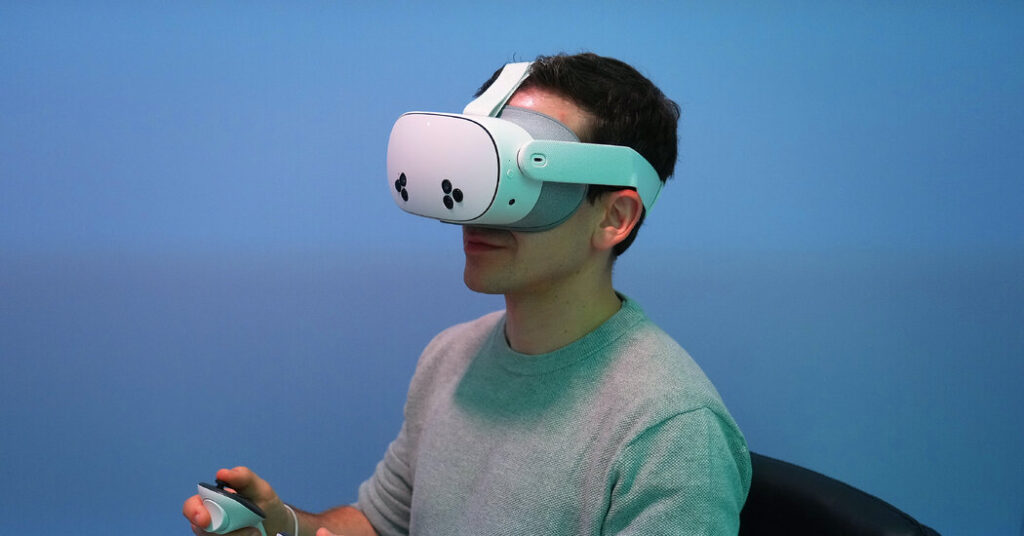 Meta Weighs Cuts to Its Metaverse Unit