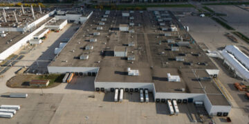 Canada Declares Stellantis in Default for Moving Jeep Production to U.S.