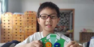 ICE Separates Boy, 6, From Father During Effort to Deport Them to China