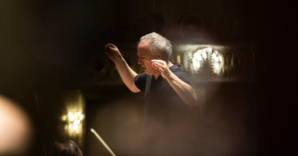 The Pittsburgh Symphony Plays How an Orchestra Should Sound