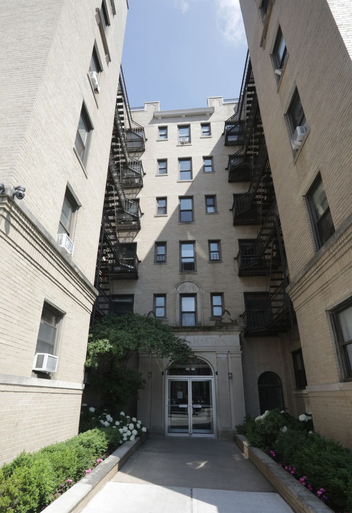 Mamdani is set to leave the modest Astoria apartment he has rented since 2018 — a stabilized one-bedroom he once paid roughly $2,000 a month for, later about $2,300 — as he prepares to move into Gracie Mansion with his wife, Rama Duwaji, after taking office.