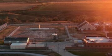 This Prison Rehabilitated Inmates. Until ICE Paid to Fill It With Immigrants.