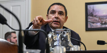 Trump Blasts Lawmaker for Remaining Democrat After Receiving Pardon