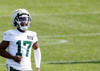 Man Charged With Attempted Murder in Shooting of Jets Player Kris Boyd