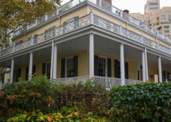 Mamdani Confirms He Will Leave Queens One-Bedroom for Gracie Mansion