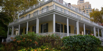 Mamdani Confirms He Will Leave Queens One-Bedroom for Gracie Mansion