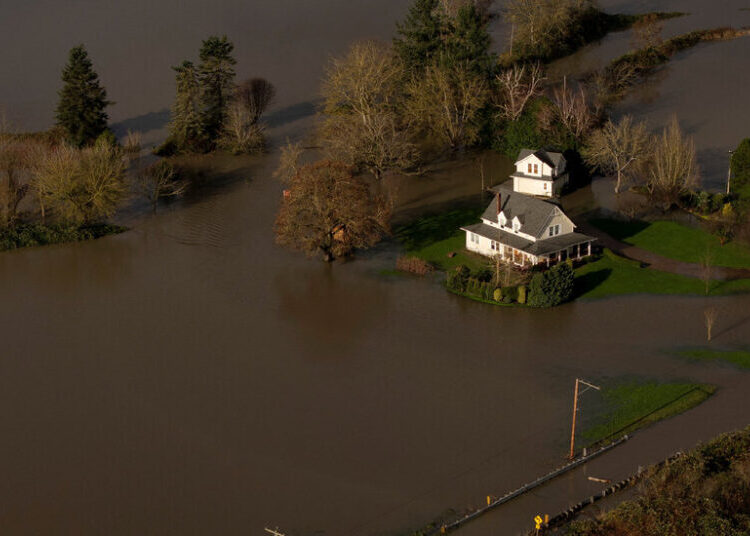 A Deluge of Rain Prompts Warnings in the Pacific Northwest