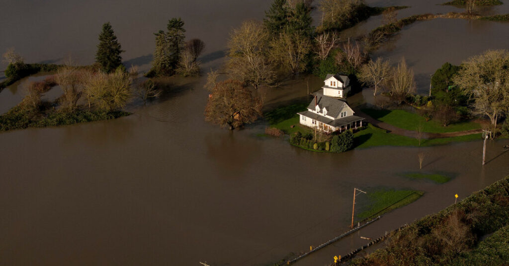 A Deluge of Rain Prompts Warnings in the Pacific Northwest