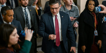 House Gives Bipartisan Approval to $900 Billion Defense Bill