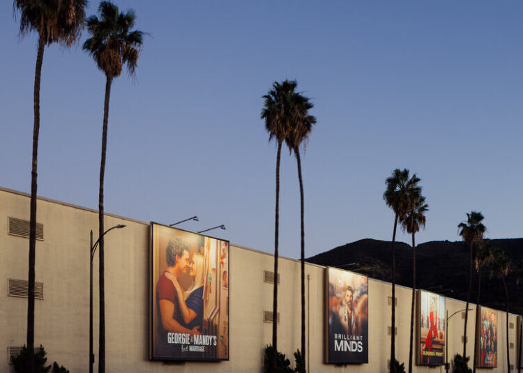 Who Will Win: Netflix or Paramount? We’ve Seen This Show Before.