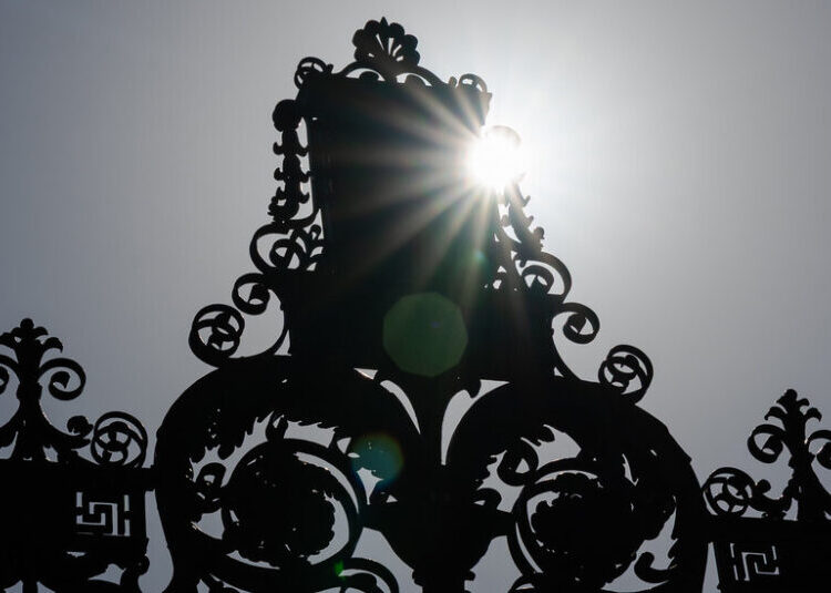 The Early Decision Option Is a Racket. Shut It Down.