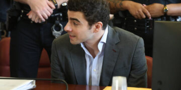 At the Center of the Latest Mangione Hearings: A Battle Over a Backpack