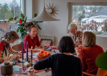 With Dreadlocks and Yoga, Oslo’s Bishop Practices an Atypical Evangelism