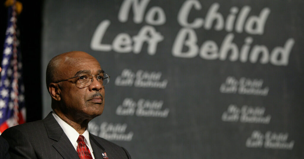 Rod Paige, Education Secretary Who Defended ‘No Child Left Behind,’ Dies at 92