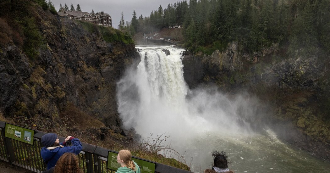 Washington State Flooding Intensifies, Prompting Rescues and Evacuations