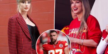Taylor Swift joined by Selena Gomez and Lena Dunham at Chiefs vs. Texans game