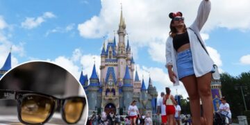 Disney fans furious at park plans to ‘break the spell’ of smartphones — and replace with Meta sunglasses: ‘Hell no’