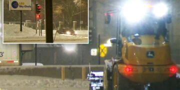 Man fatally struck by snowplow in Minneapolis–Saint Paul International Airport parking lot during winter storm