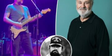 Yo La Tengo pays tribute to Rob Reiner with Spinal Tap cover during annual Hanukkah show