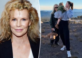 Rarely-seen Kim Basinger poses for three-generation photo with Ireland Baldwin and granddaughter