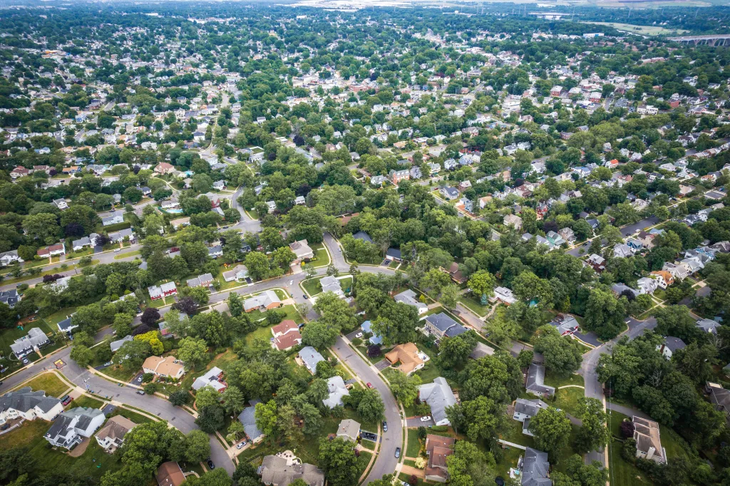 Aerial photo of homes in Edison, New Jersey.