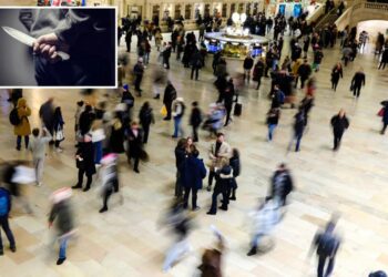 Man and teen boy stabbed in separate subway attacks in Midtown: cops