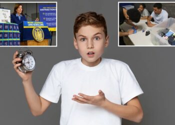NYC teachers discover teens can’t read clocks after school cellphone ban