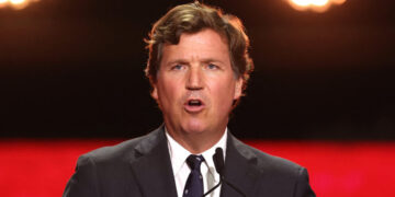 Amid Fractures on the Right, Tucker Carlson Continues His Attacks
