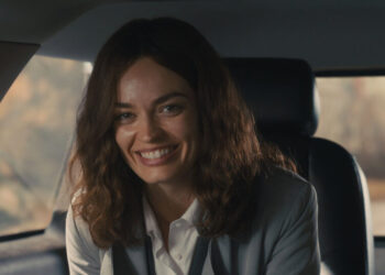 ‘Ella McCay’ Review: Right Girl, Wrong Time