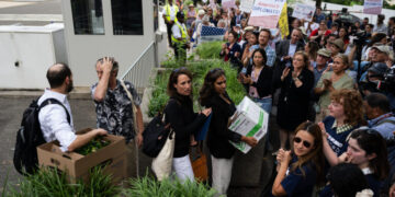 U.S. Diplomats Report Broken Morale and Abandoned Careers