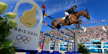 A Rule Disqualified Equestrians Who Bloodied Their Horses. Top Riders Fought It.