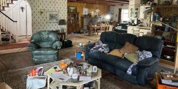 ‘Bugonia’ Production Designer Takes Us Inside the Conspiracy Bunker