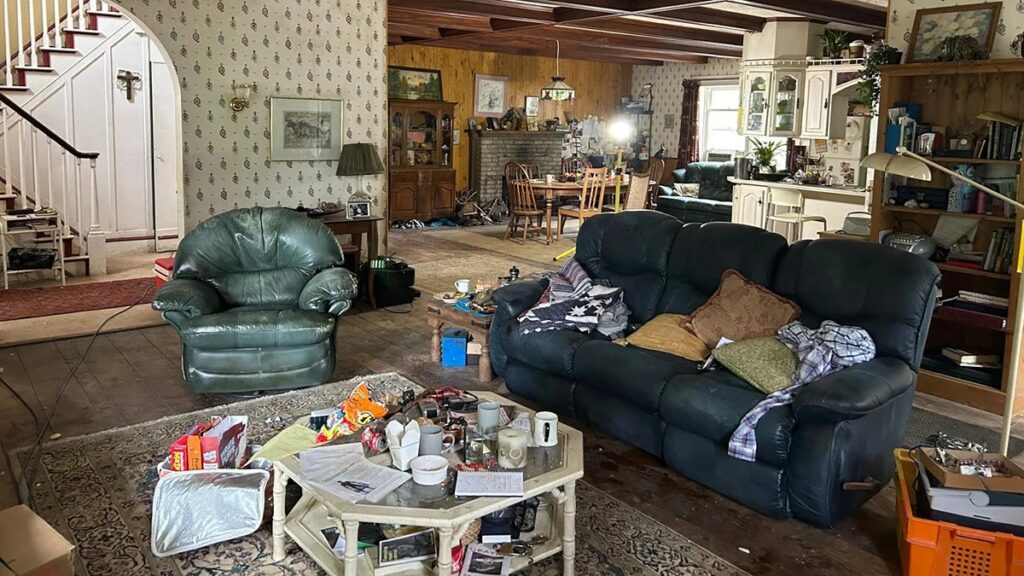 ‘Bugonia’ Production Designer Takes Us Inside the Conspiracy Bunker