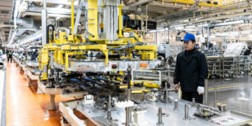 Historic Shift Underway in China’s Economy as Investment Slump Deepens