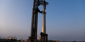 Elon Musk’s SpaceX Valued at $800 Billion, as It Prepares to Go Public