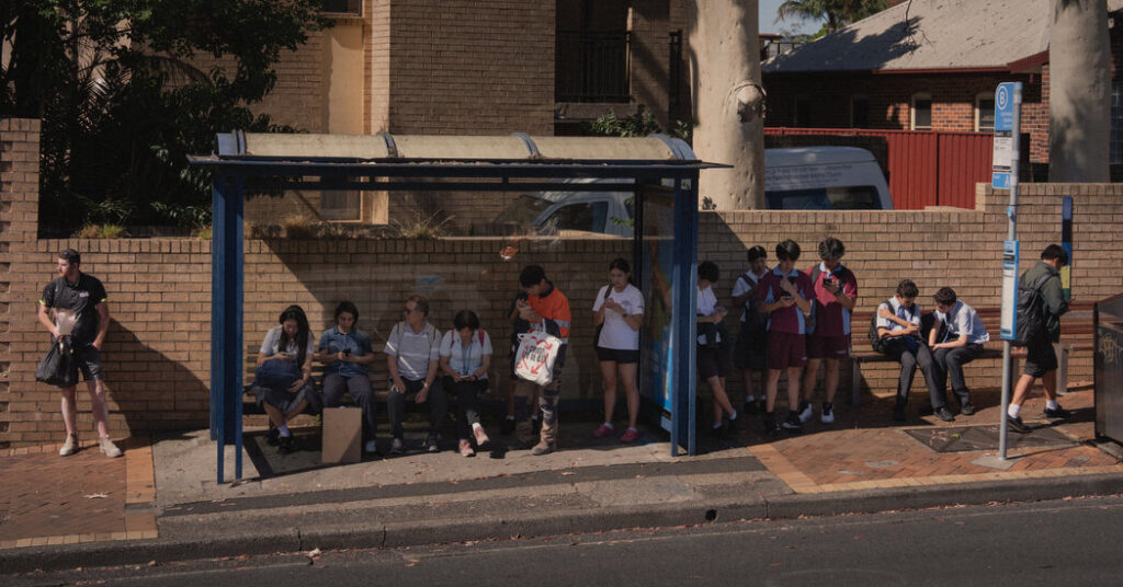 Reddit Sues Australian Government to Block Social Media Ban