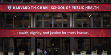 Harvard Replaces Leader of Health Center Said to Have Focused on Palestinians