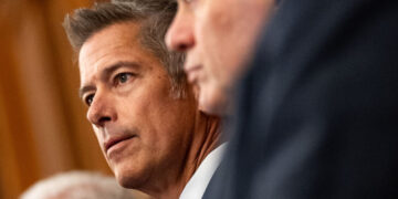 Transportation Dept. Threatens to Withhold Funds From N.Y. Over Noncitizen Licenses