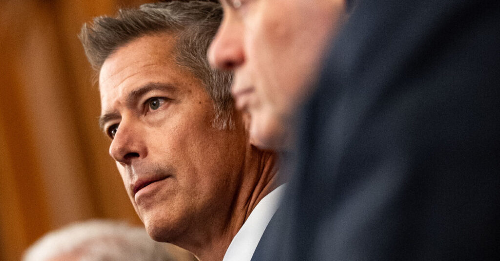 Transportation Dept. Threatens to Withhold Funds From N.Y. Over Noncitizen Licenses