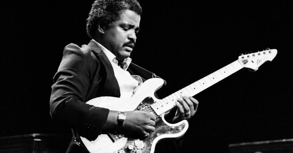 Phil Upchurch, Jazz Guitarist and Sideman to Stars, Dies at 84