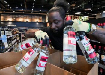 Canadians Rush to Buy Stockpiles of Boycotted U.S. Liquor