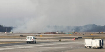 Flight Returns to Dulles After Engine Cover Breaks Off During Takeoff