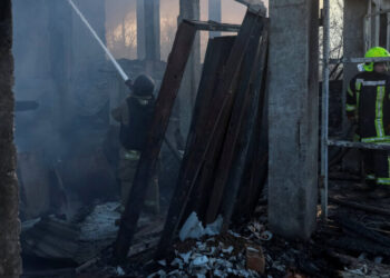 Russian Bombs Plunge Odesa Into Darkness Amid Peace Talks